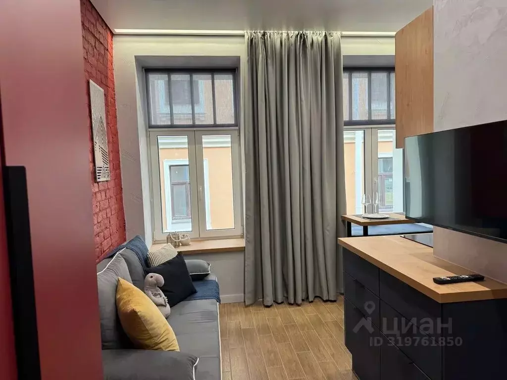 Студия Санкт-Петербург Полтавская ул., 10 (17.0 м) - Фото 0
