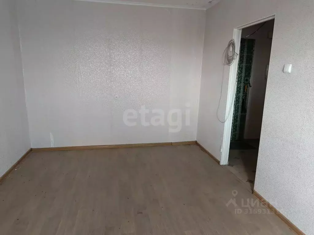 1-к кв. Псковская область, Остров ул. Меркурьева, 16 (32.4 м) - Фото 1