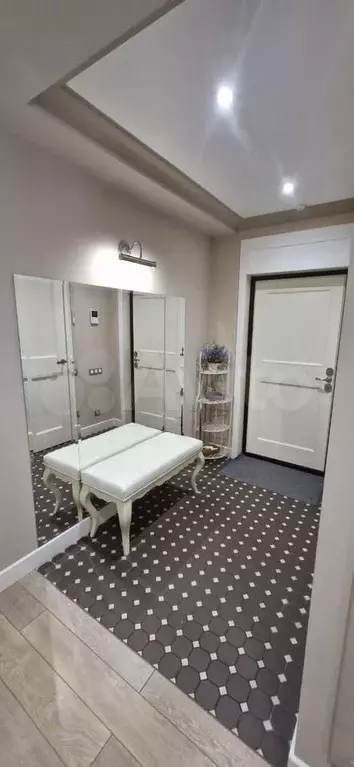 2-к. квартира, 75 м, 9/25 эт. - Фото 1