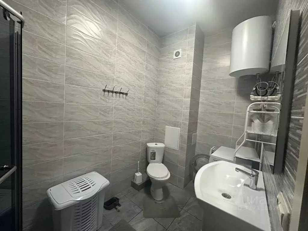 3-к кв. Крым, Симферополь ул. Балаклавская (70.0 м) - Фото 2