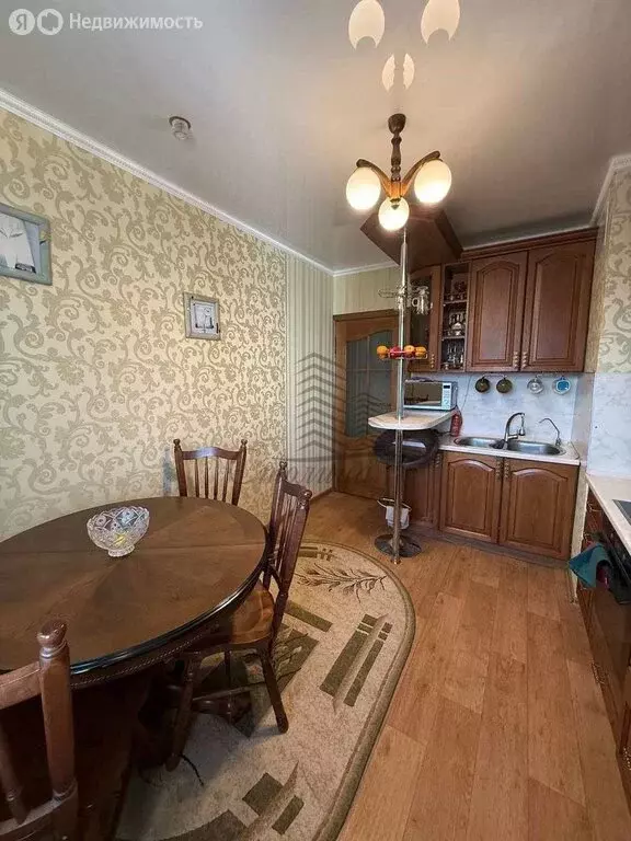 3-комнатная квартира: Старый Оскол, микрорайон Солнечный, 3 (63 м) - Фото 2