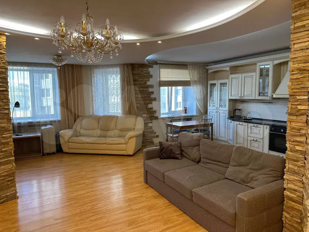 3-к. квартира, 92 м, 4/9 эт. - Фото 1