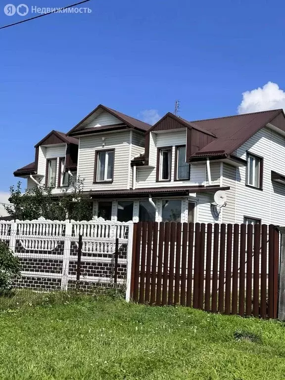 Дом в село Хомутово, улица Кирова, 199А (238.3 м) - Фото 1