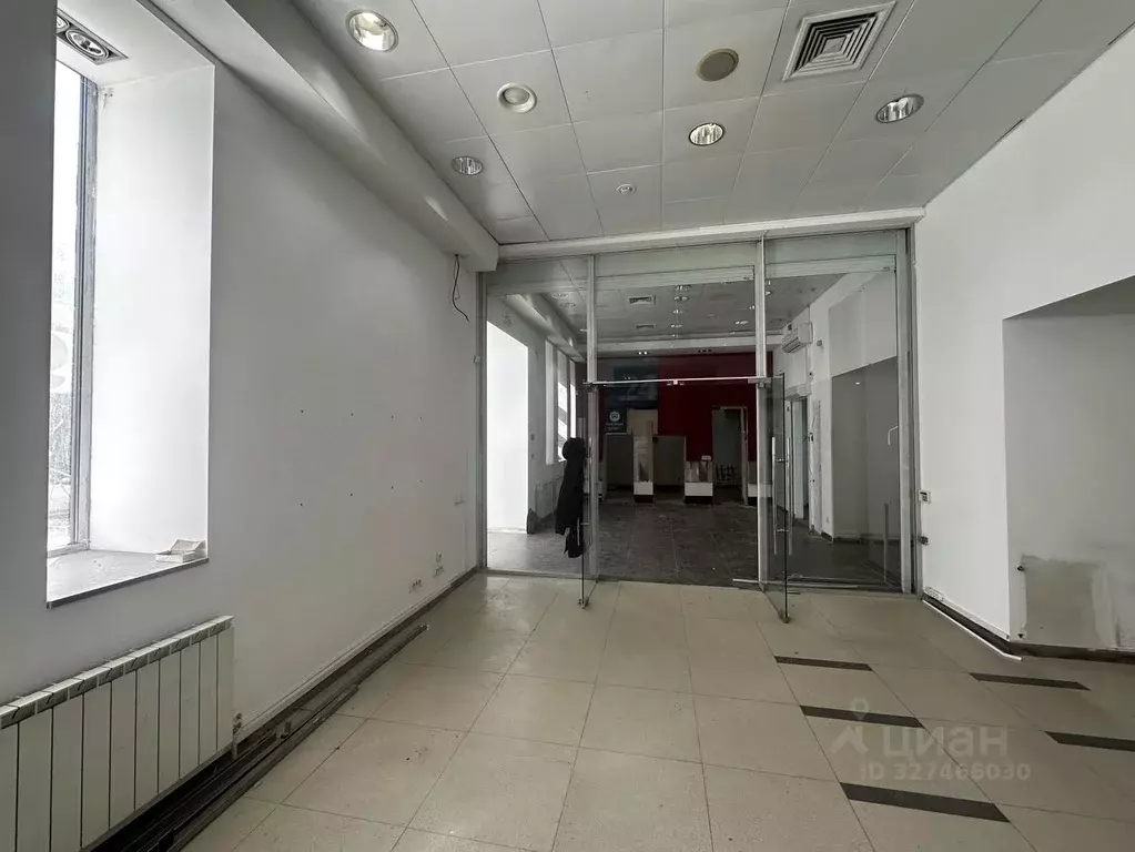 Торговая площадь в Волгоградская область, Волгоград ул. Мира, 11 (78 ... - Фото 2