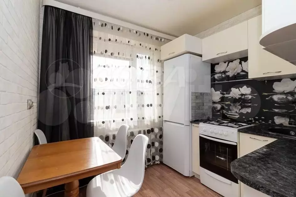 3-к. квартира, 58 м, 5/5 эт. - Фото 1
