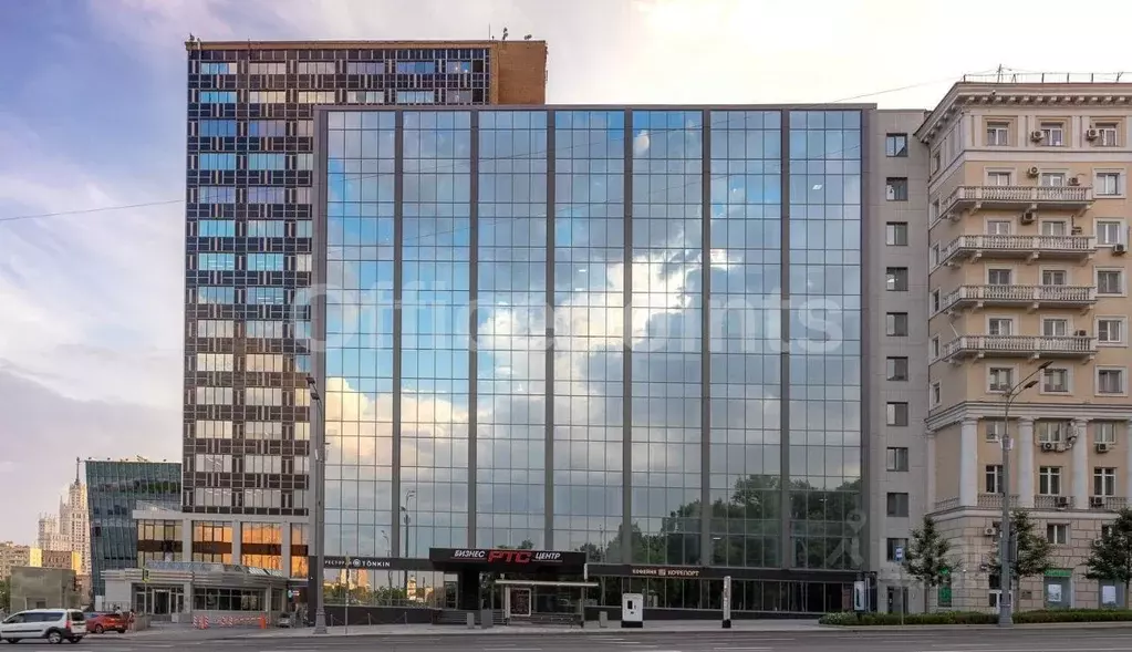 Офис в Москва ул. Земляной Вал, 50АС3 (606 м) - Фото 1