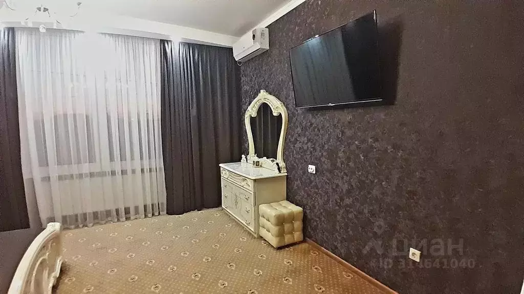 Комната Краснодарский край, Крымск Авиационная ул., 2/9 - Фото 1