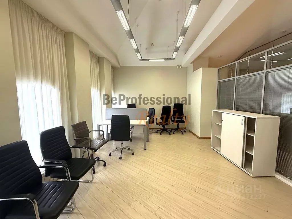 Офис в Москва Тихвинская ул., 2 (230 м) - Фото 1