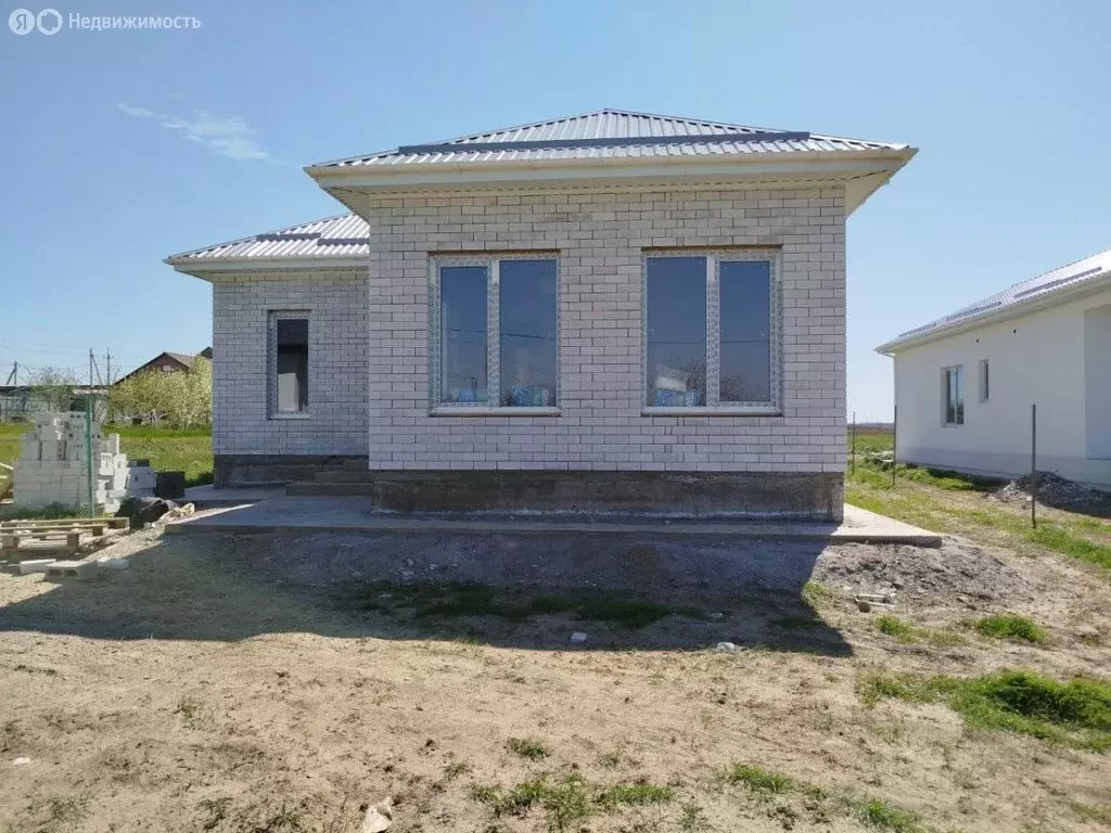 Дом в Краснодарский край, муниципальный округ Анапа, село Юровка (92 ... - Фото 0