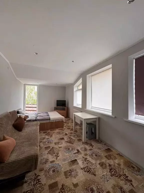 Комната Калининградская область, Пионерский ул. Шаманова, 8Б - Фото 1