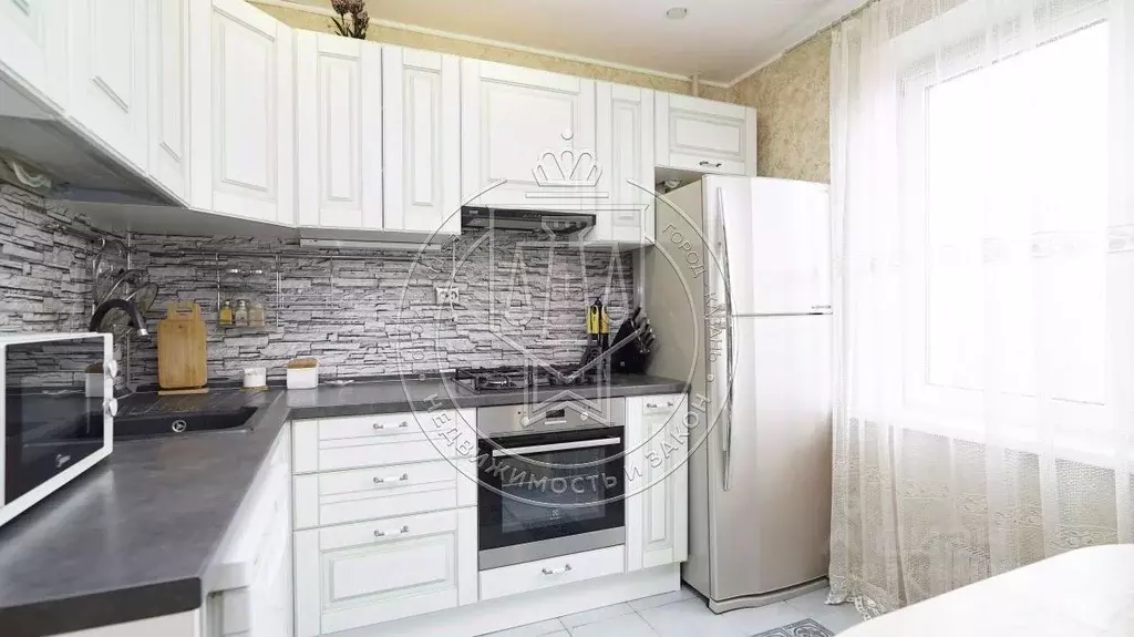 2-к кв. Татарстан, Казань ул. Челюскина, 28 (49.9 м) - Фото 2