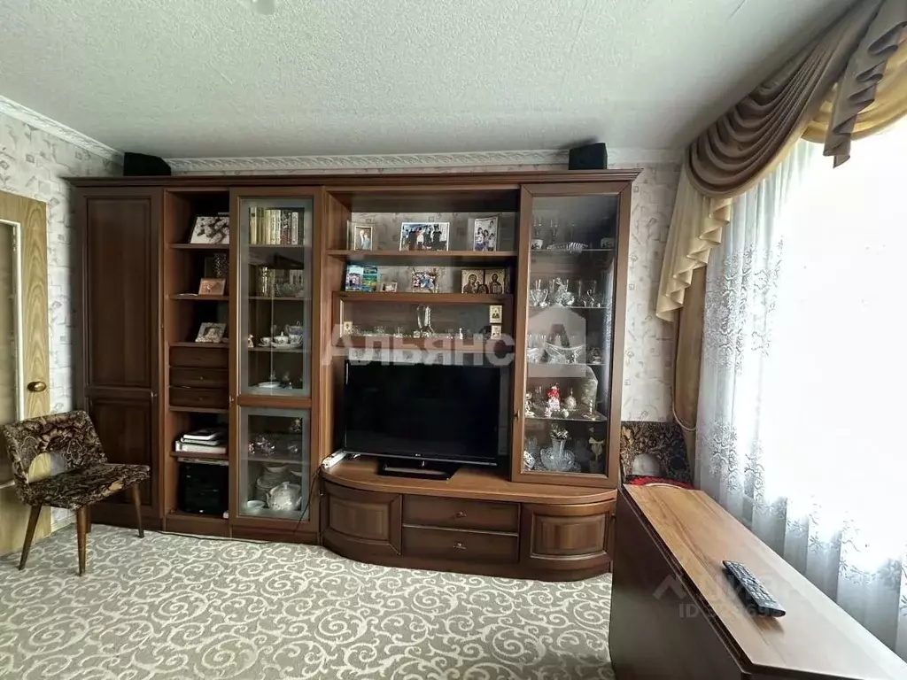 3-к кв. Ростовская область, Волгодонск ул. Дружбы, 5 (61.4 м) - Фото 0