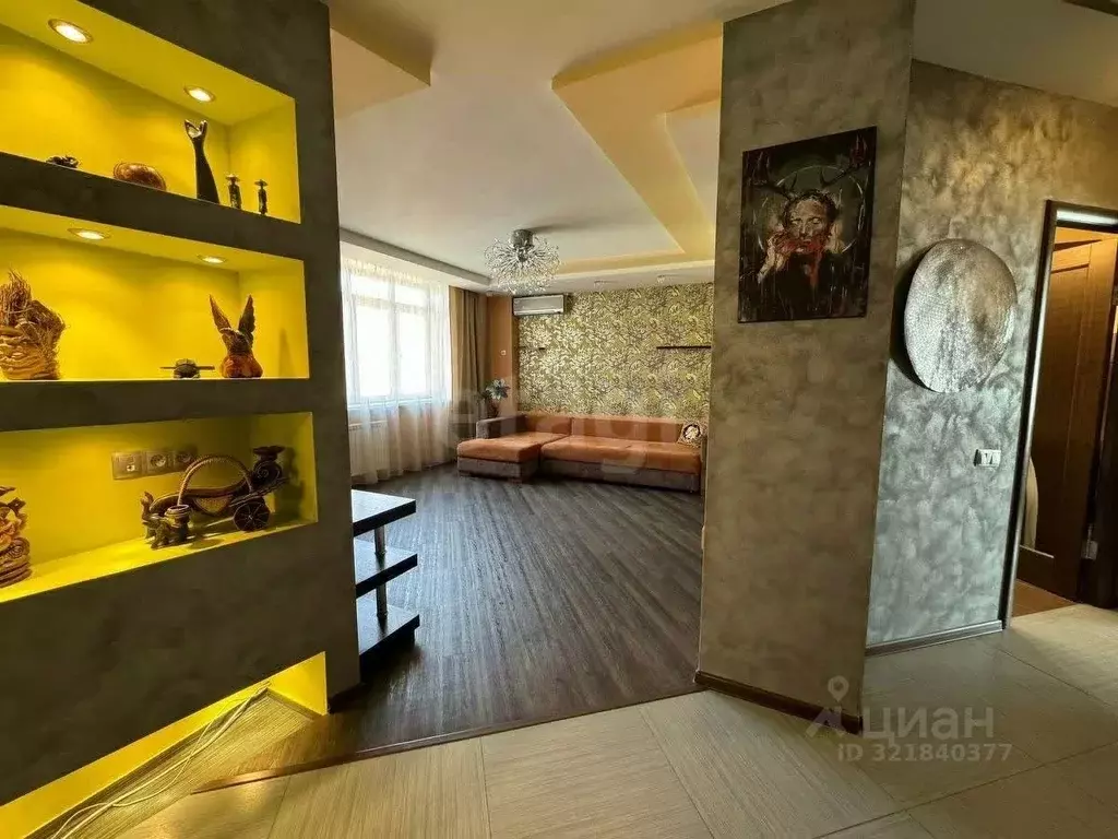 3-к кв. Красноярский край, Красноярск ул. Алексеева, 17 (91.0 м) - Фото 1