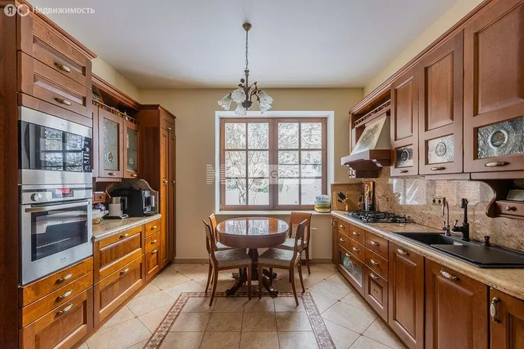 Дом в Одинцовский городской округ, КП Лесные дали-М (500 м) - Фото 1