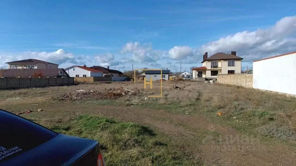 Участок в Крым, Сакский район, с. Уютное ул. Надежды, 38 (10.0 сот.) - Фото 1