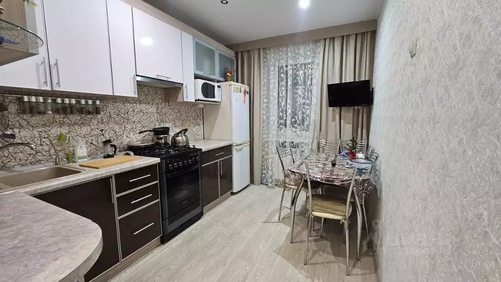 3-к кв. Татарстан, Елабуга ул. Марджани, 32 (65.0 м) - Фото 1