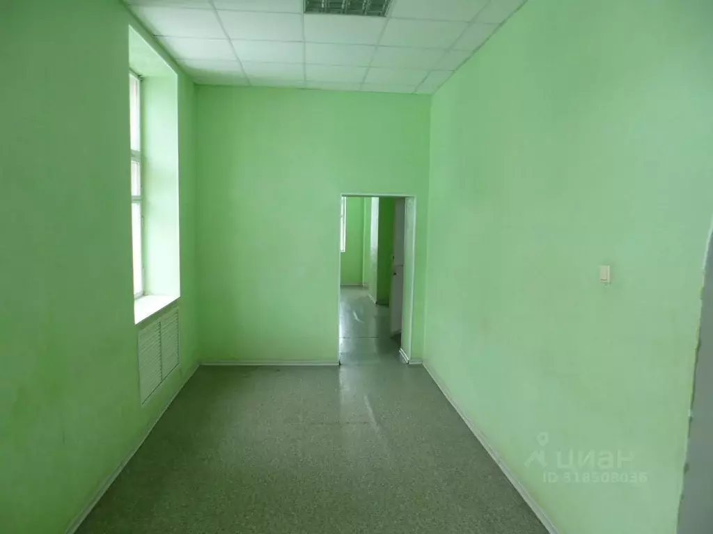Помещение свободного назначения в Оренбургская область, Оренбург Берды ... - Фото 1
