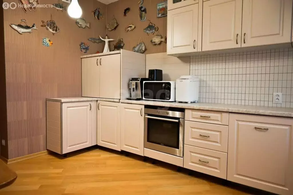 3-комнатная квартира: Нижний Новгород, улица Германа Лопатина, 8 (95 ... - Фото 2