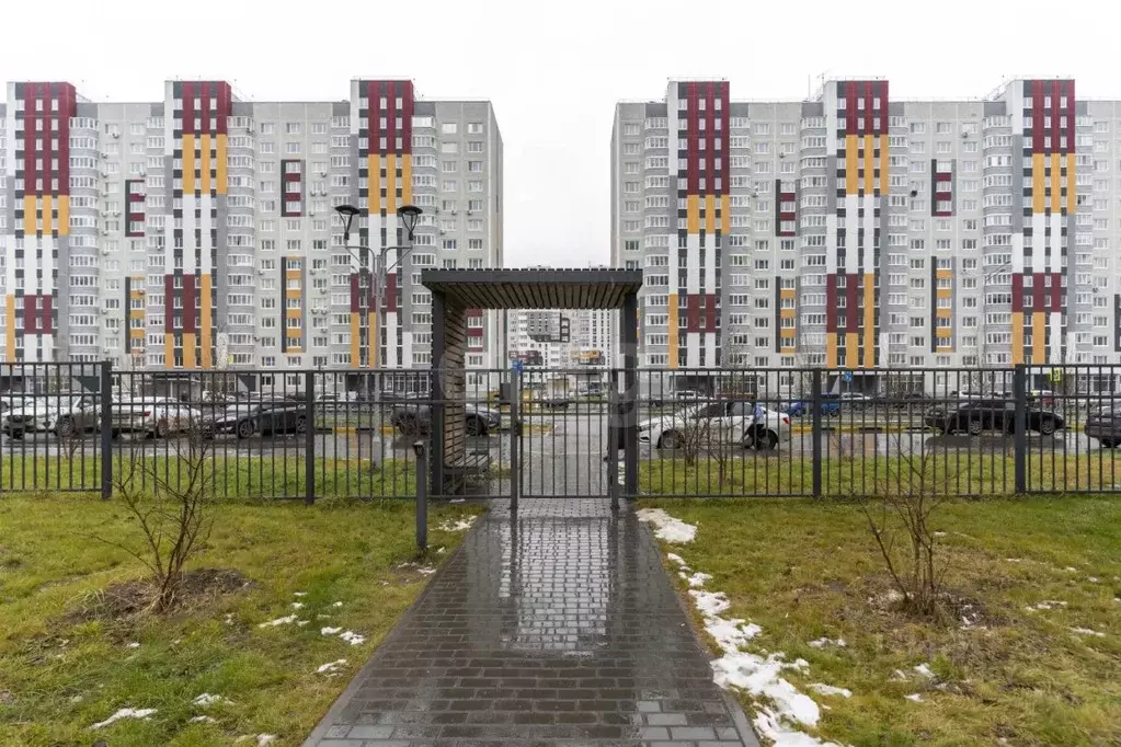 1-к кв. Тюменская область, Тюмень ул. Валентины Трофимовой, 3 (37.3 м) - Фото 1