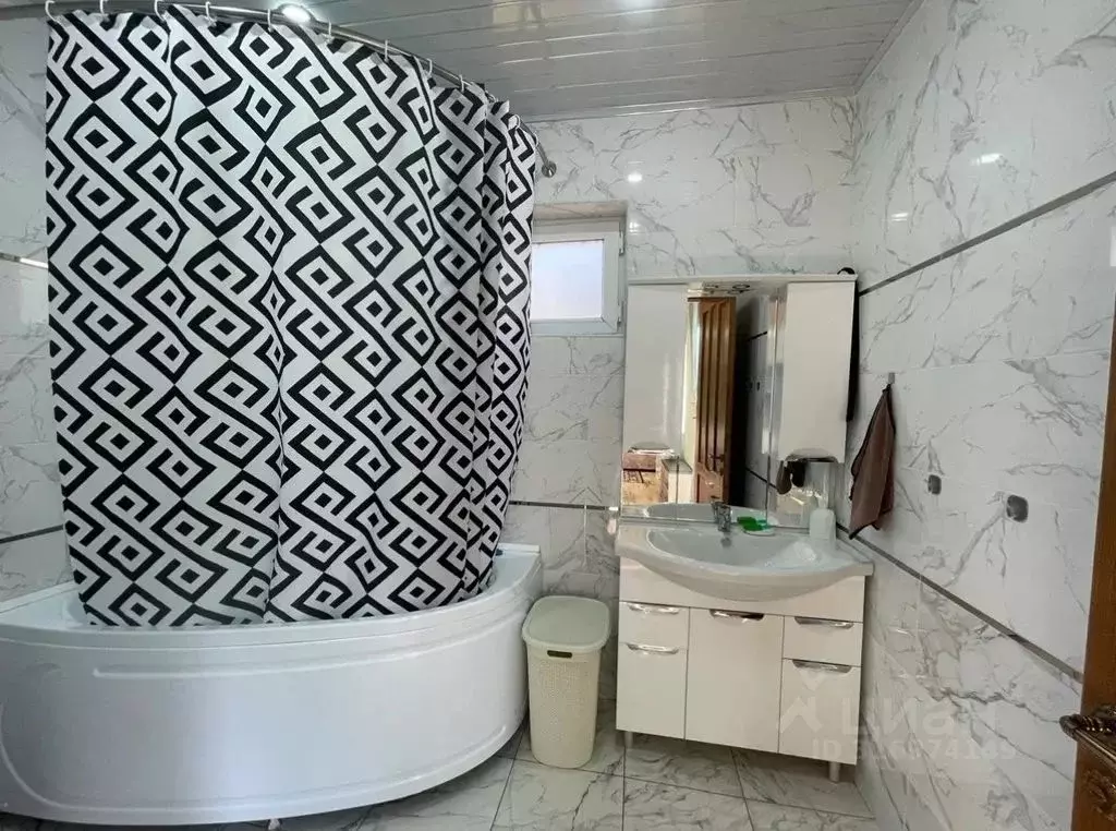 Дом в Дагестан, Дербент ул. Стуруа, 5 (60 м) - Фото 1