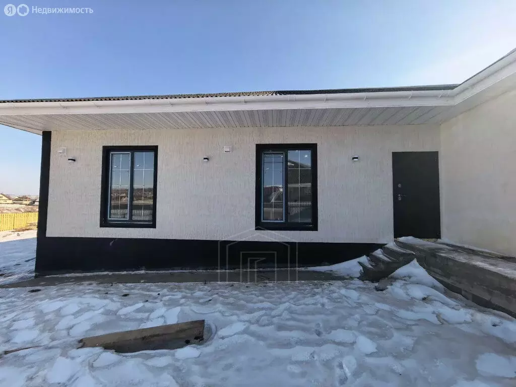 Дом в село Мамоны, Тополиная улица (200 м) - Фото 1