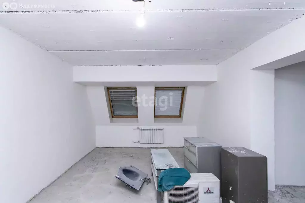 4-комнатная квартира: Тюмень, улица Челюскинцев, 29 (184 м) - Фото 1