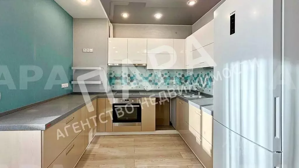 3-к кв. Самарская область, Самара Печерская ул., 20а (94.8 м) - Фото 2