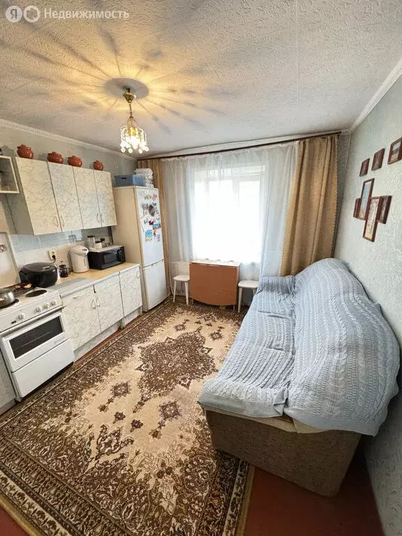 2-комнатная квартира: Барнаул, улица Сухэ-Батора, 35/2 (48 м) - Фото 1