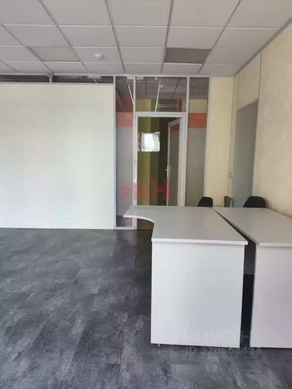 Офис в Тюменская область, Тюмень Харьковская ул., 83 (20 м) - Фото 1