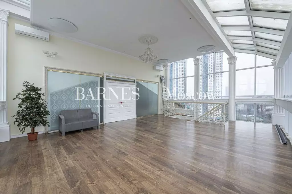 5-к кв. Москва Минская ул., 1ГК1 (355.0 м) - Фото 1