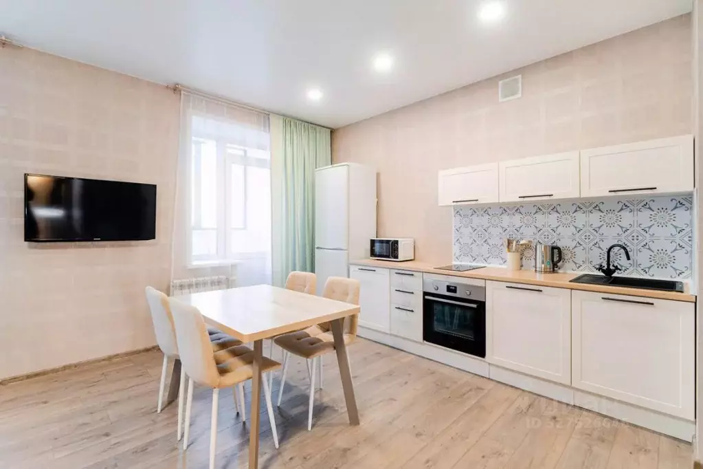 1-к кв. Омская область, Омск ул. Перелета, 28 (54.0 м) - Фото 1