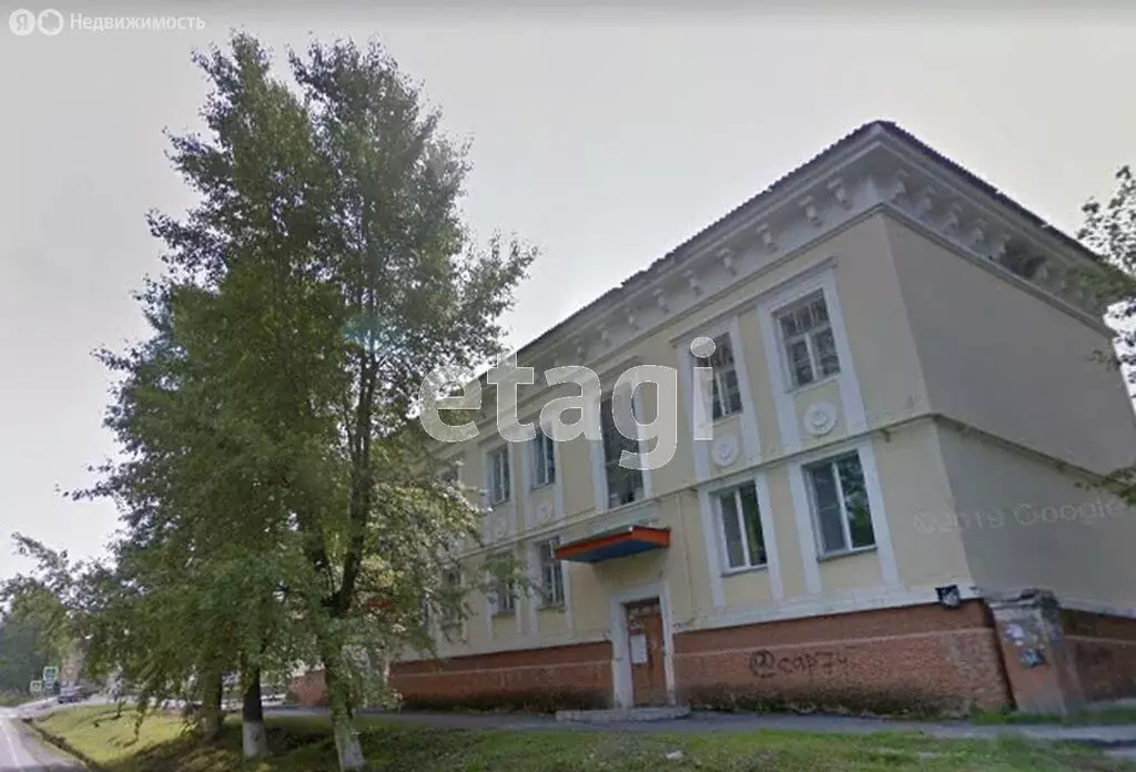 2-комнатная квартира: Сатка, улица Куйбышева, 10 (42 м) - Фото 2