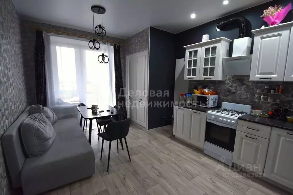 3-к кв. Новгородская область, Великий Новгород Луговая ул., 2 (92.0 м) - Фото 1