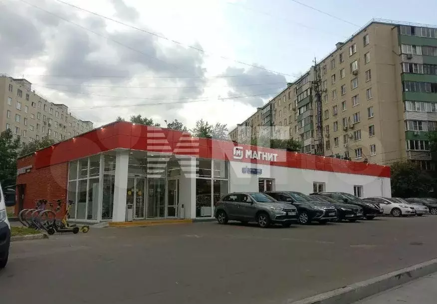 Продам торговое помещение, 930 м - Фото 0