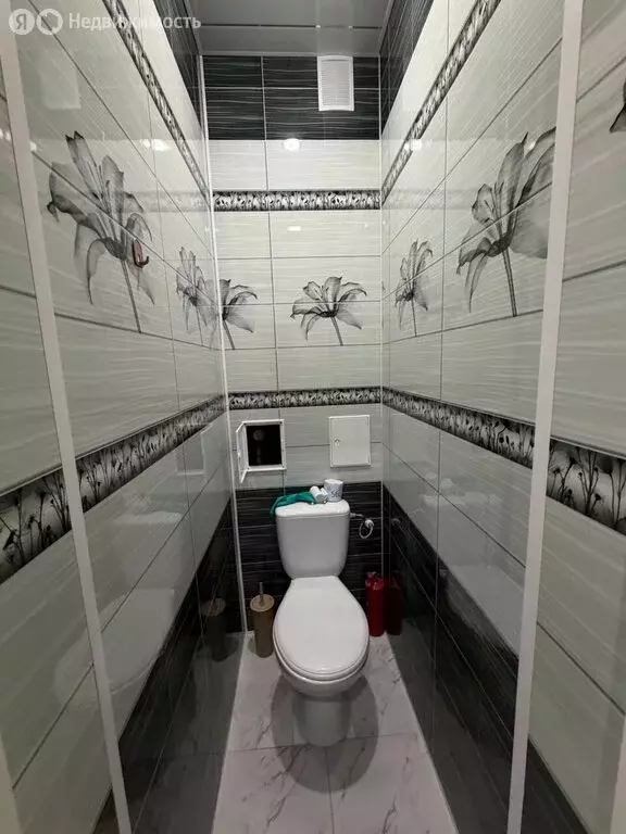 3-комнатная квартира: Волхов, Волховский проспект, 33 (70 м) - Фото 2