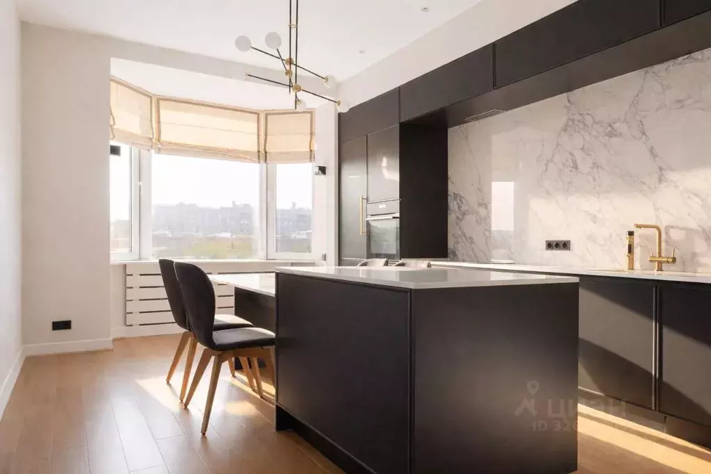 3-к кв. Санкт-Петербург Смольный просп., 17 (107.0 м) - Фото 1