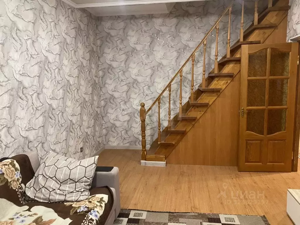 1-к кв. Тюменская область, Тюмень Олимпийская ул., 11 (67.0 м) - Фото 1