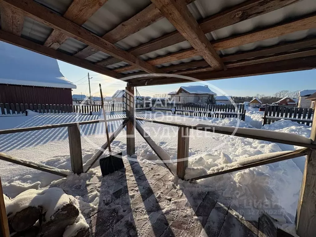 Дом в Пермский край, Кудымкарский район, пос. Тихий ул. Иньвенская, 13 ... - Фото 2