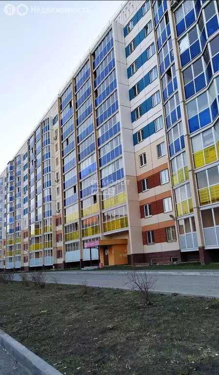 2-комнатная квартира: Каменск-Уральский, улица Суворова, 20 (56.1 м) - Фото 0