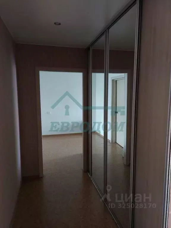 3-к кв. Новосибирская область, Новосибирск Нарымская ул., 25 (68.0 м) - Фото 2