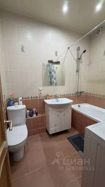 1-к кв. Новгородская область, Великий Новгород Октябрьская ул., 10 ... - Фото 2