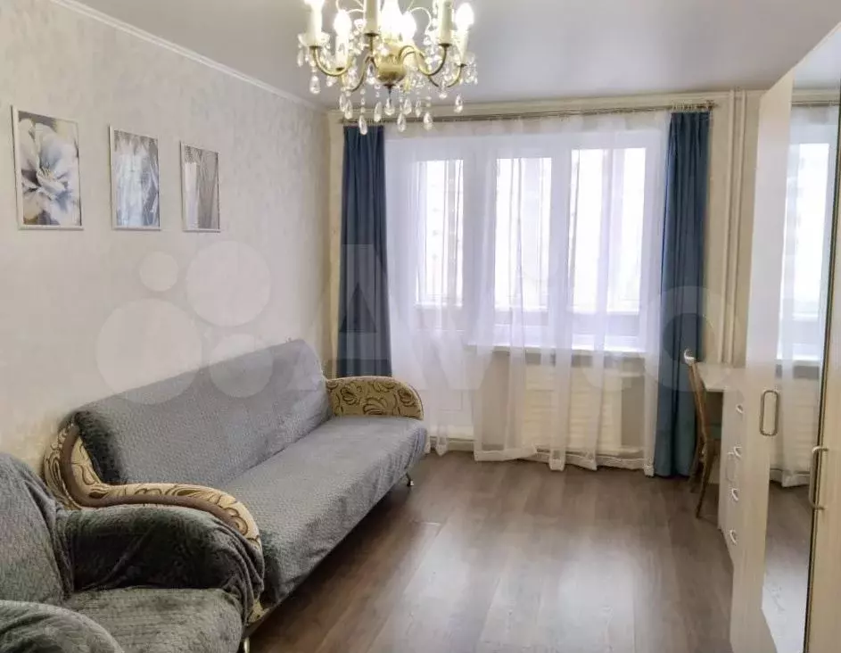 1-к. квартира, 37 м, 4/9 эт. - Фото 1