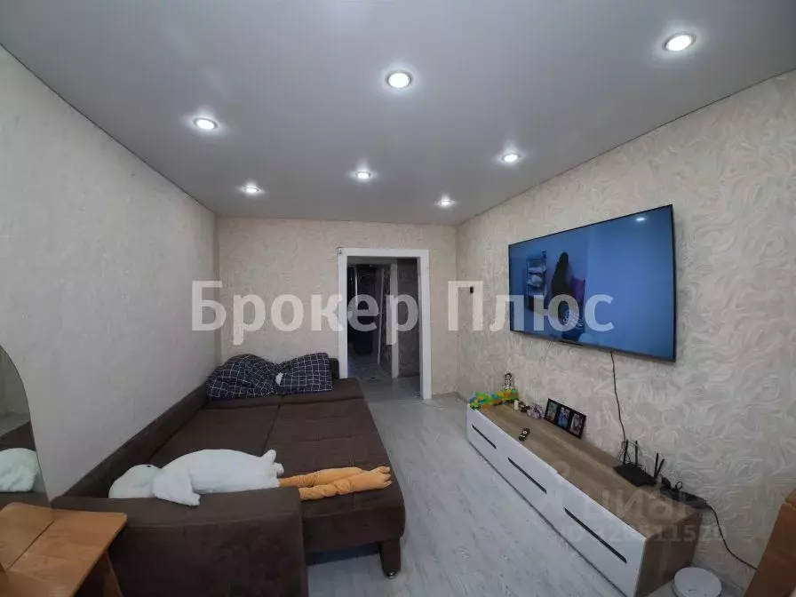 2-к кв. Хакасия, Абакан ул. Маршала Жукова, 80 (45.0 м) - Фото 1