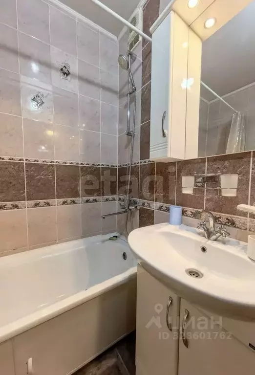 3-к кв. Липецкая область, Липецк 15-й мкр, 14 (63.0 м) - Фото 2