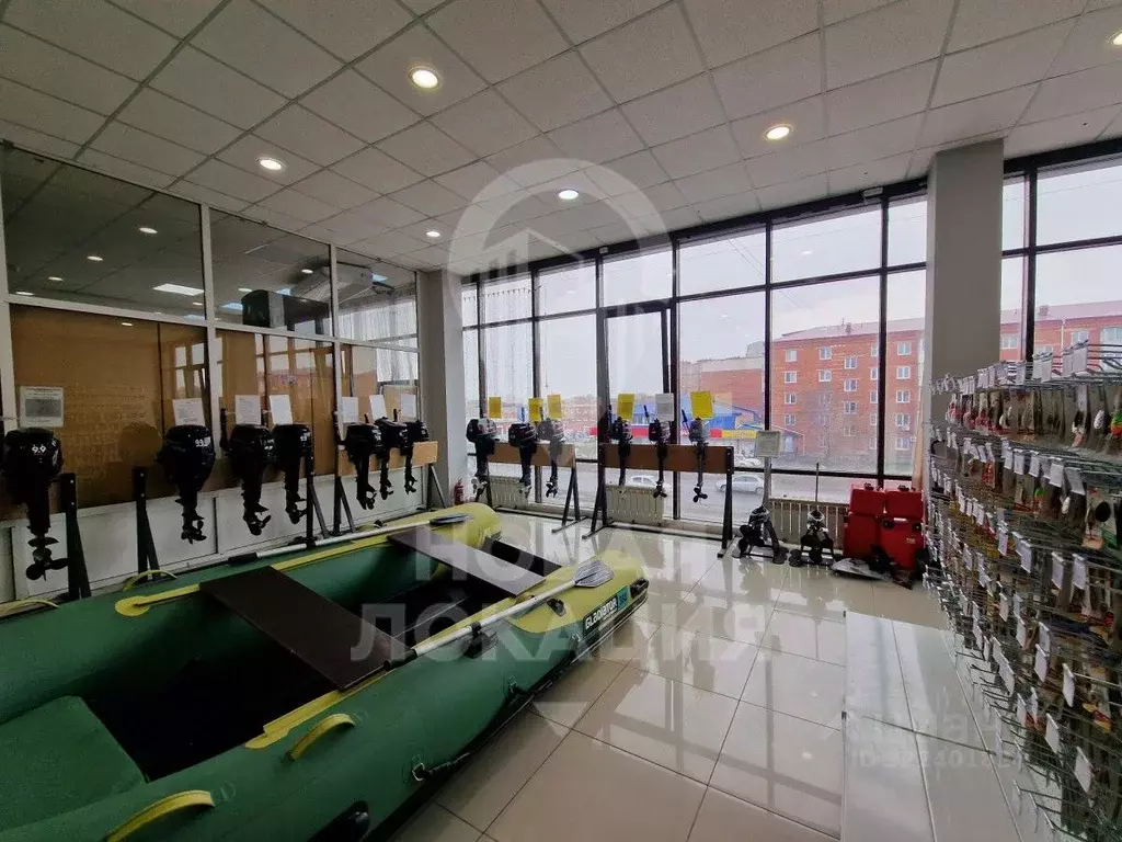 Торговая площадь в Омская область, Омск Октябрьская ул., 127 (300 м) - Фото 1