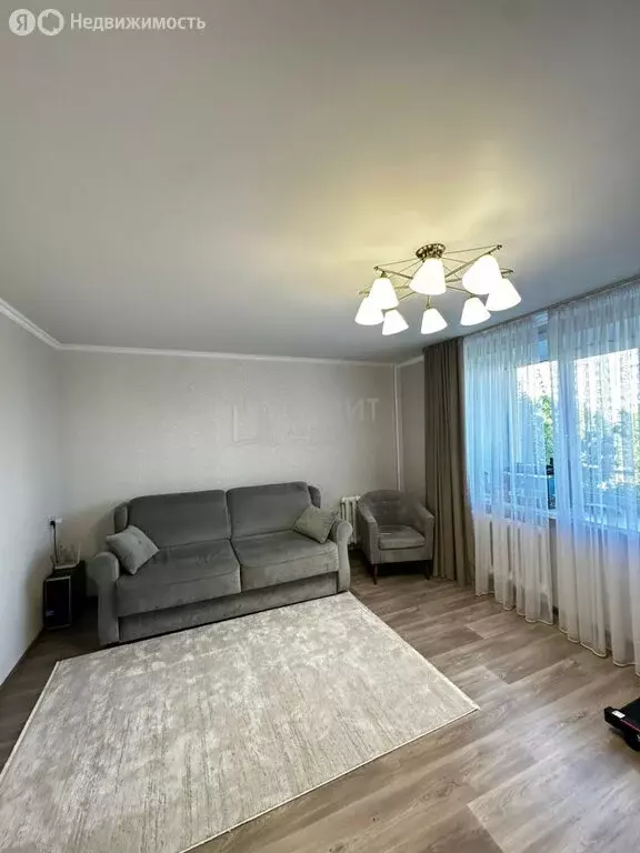 2-комнатная квартира: Нижнекамск, проспект Вахитова, 23 (58.9 м) - Фото 0