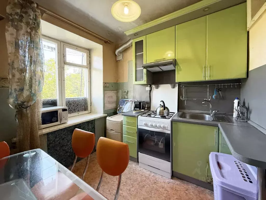 2-к кв. Башкортостан, Уфа Первомайская ул., 53 (41.8 м) - Фото 0