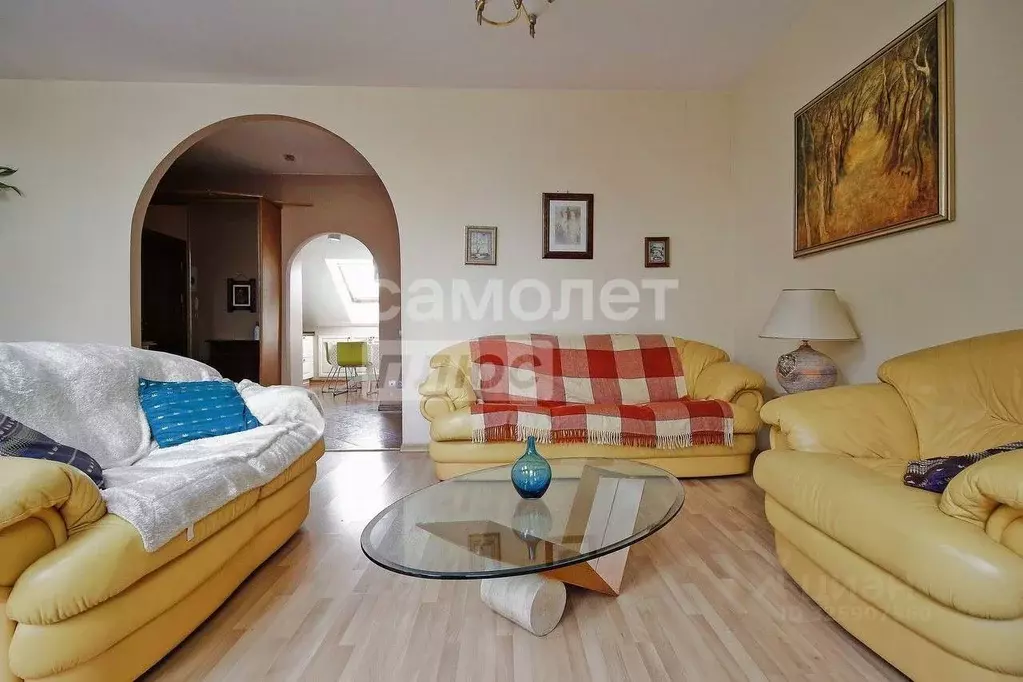 3-к кв. Калининградская область, Калининград Красная ул., 25 (88.7 м) - Фото 1