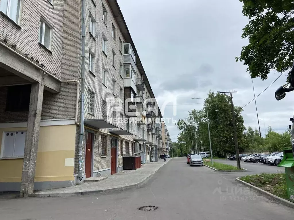 3-к кв. Ленинградская область, Гатчина ул. Рощинская, 20 (55.1 м) - Фото 1