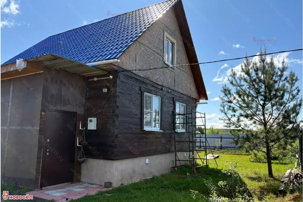 Дом в Свердловская область, Богданович муниципальный округ, с. ... - Фото 0